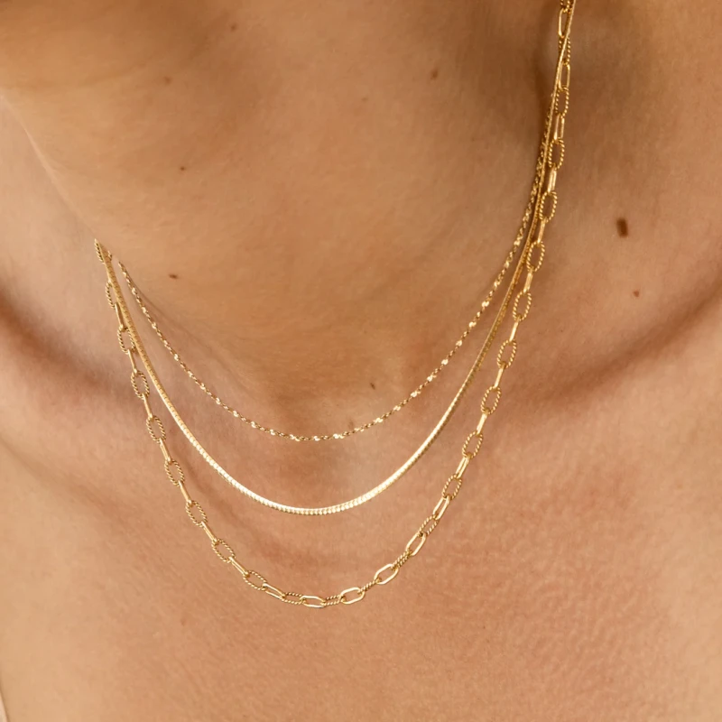 Twisted Paperclip Chain Necklace 4