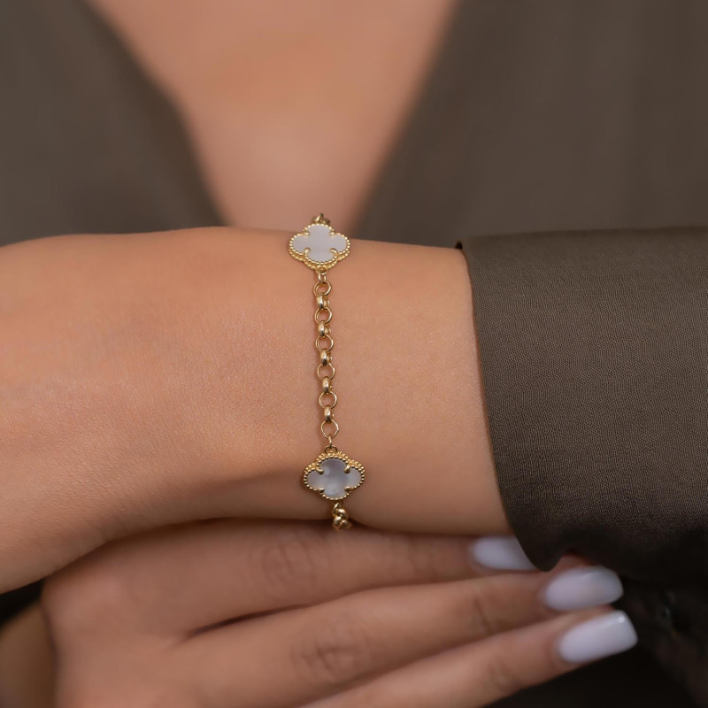 9K Gold White Clover Bracelet 2